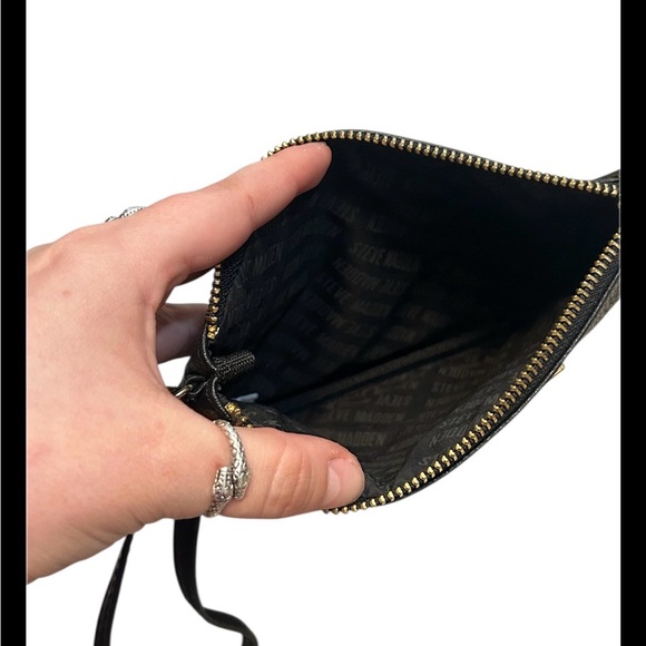 Steve Madden Black Wristlet Wallet W Gold Hardware - Picture 3 of 4